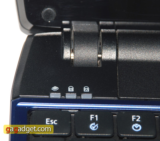 AcerAspire1810T_06.jpg
