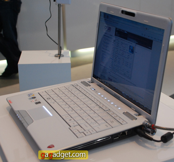 IFA2009_Toshiba_21.jpg