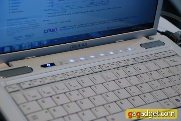 IFA2009_Toshiba_23.jpg
