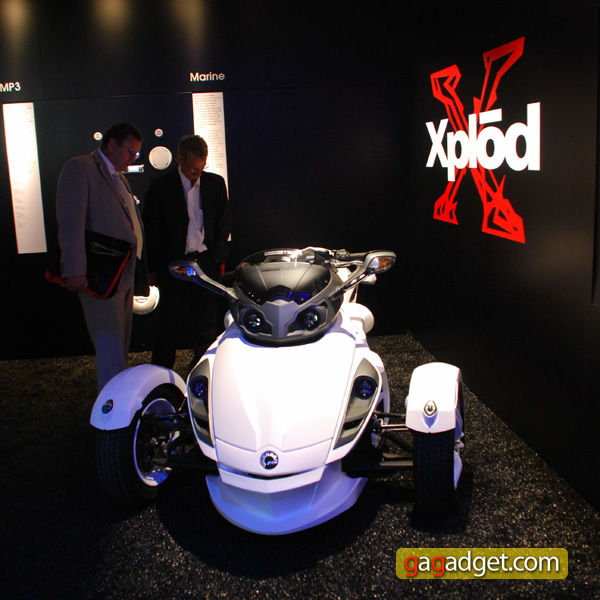 Sony_IFA2009_39.jpg