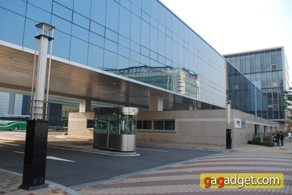 LG_DesignCenter01.jpg