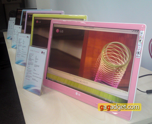 LG_W30_1.jpg