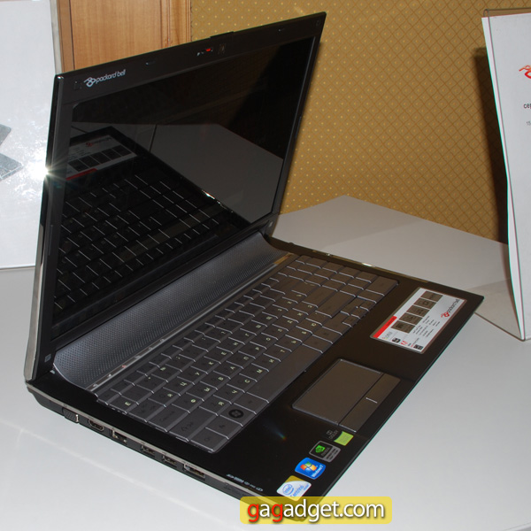 PB-Easynote-TR85_03.jpg