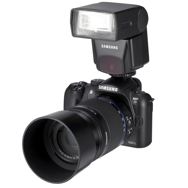 SamsungNX10_05.jpg