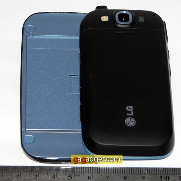 Пятирядное движение: обзор Android-телефона LG GW620-5 LG_GW620_04.jpg
