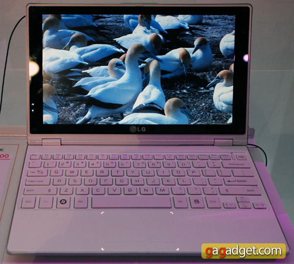LG_X300_03.jpg