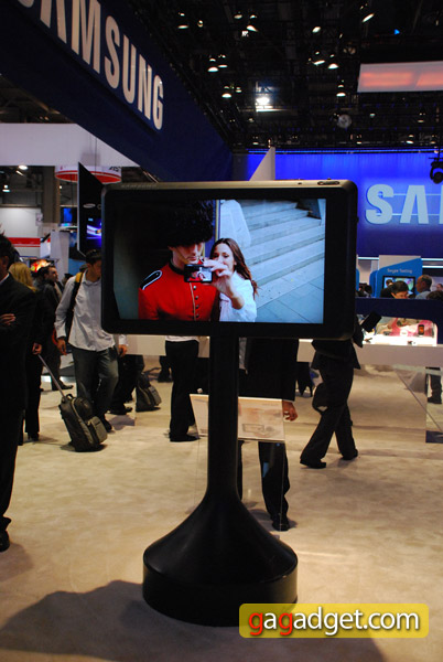 SamsungCES2010_115.jpg