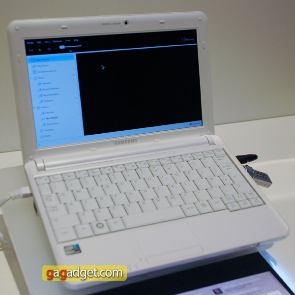 SamsungCES2010_43.jpg