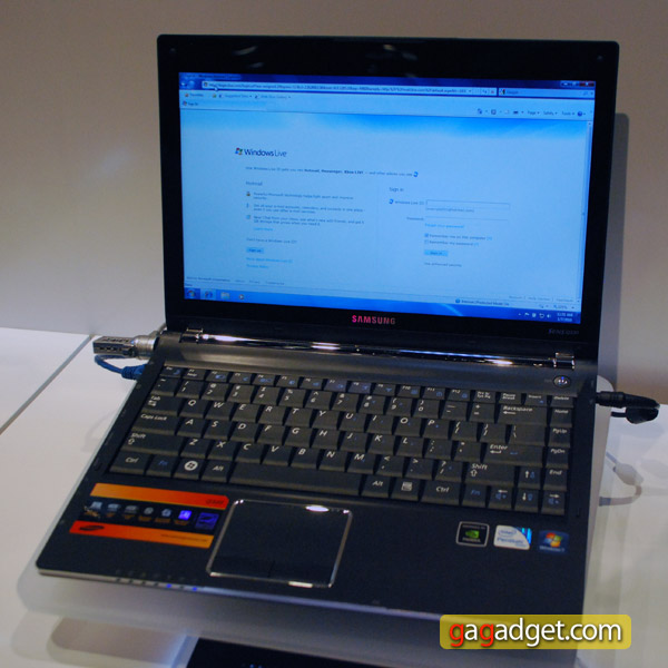 SamsungCES2010_46.jpg