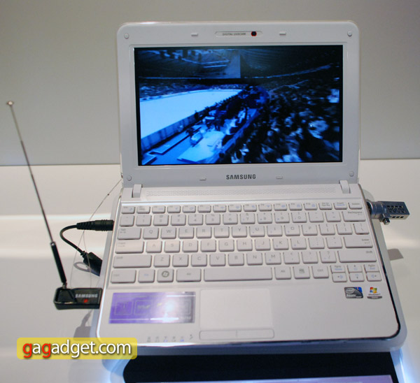 SamsungCES2010_49.jpg