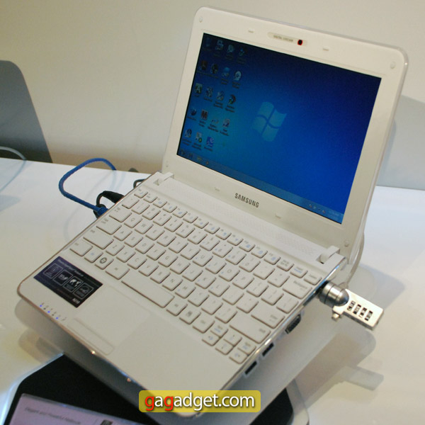 SamsungCES2010_72.jpg