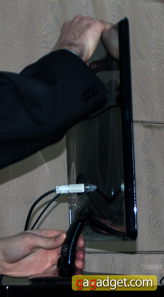 LG_E50_06.jpg