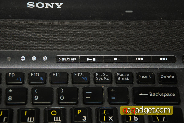 SonyVaioF_19.jpg