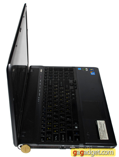 SonyVaioF_24_01.jpg