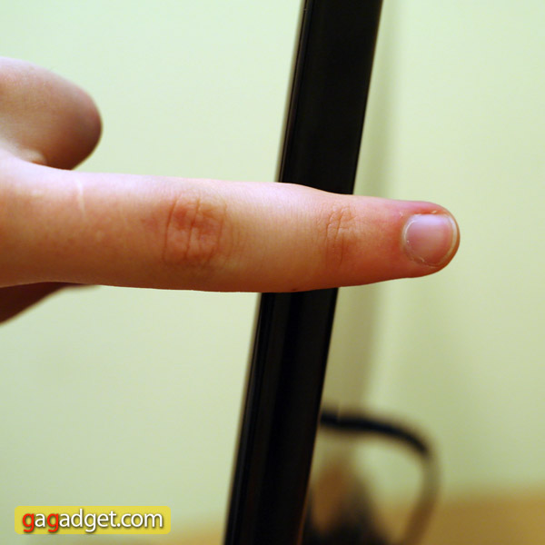 LG_E2250T_06.jpg