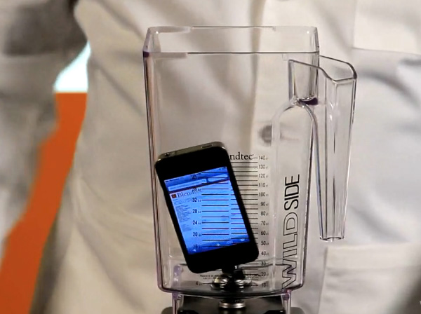 iPhone4Blend_02.jpg