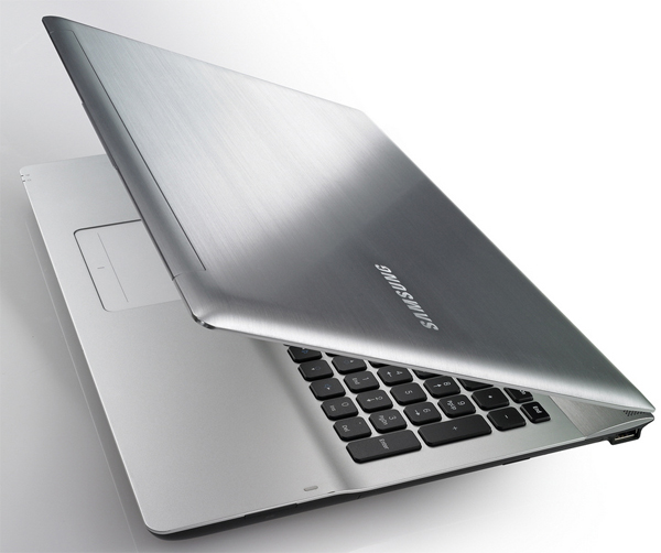 SamsungQX_02.jpg