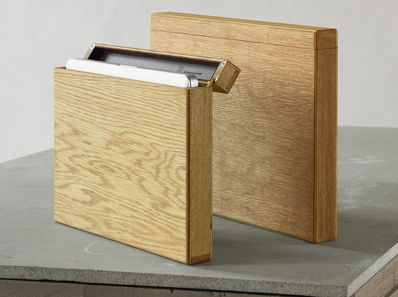 WoodenLaptopCase02.jpg