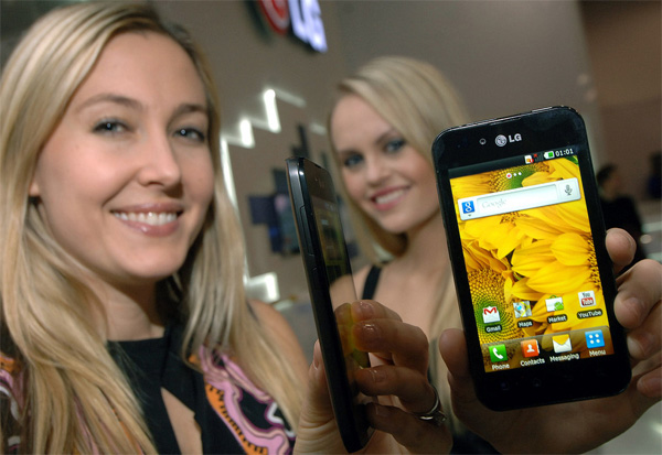LG_OptimusBlack_03.jpg