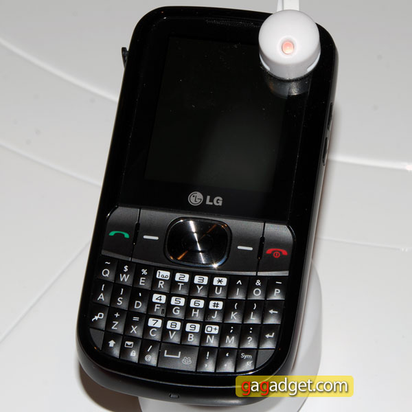 LG_C100_06.jpg