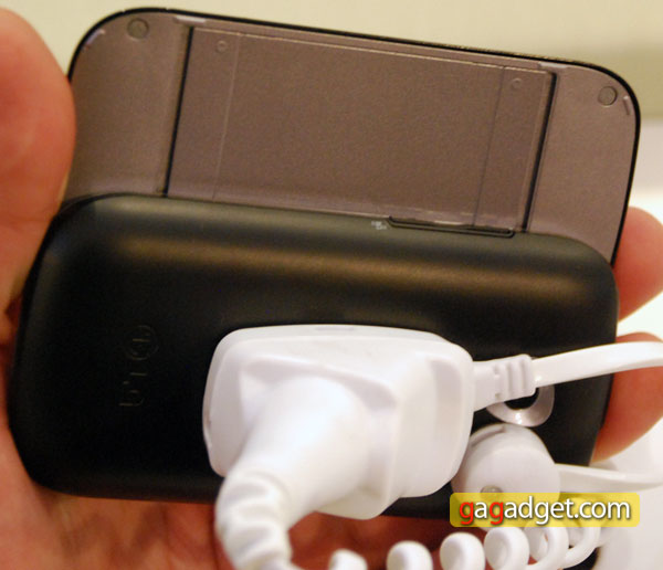 LG_C330_03.jpg