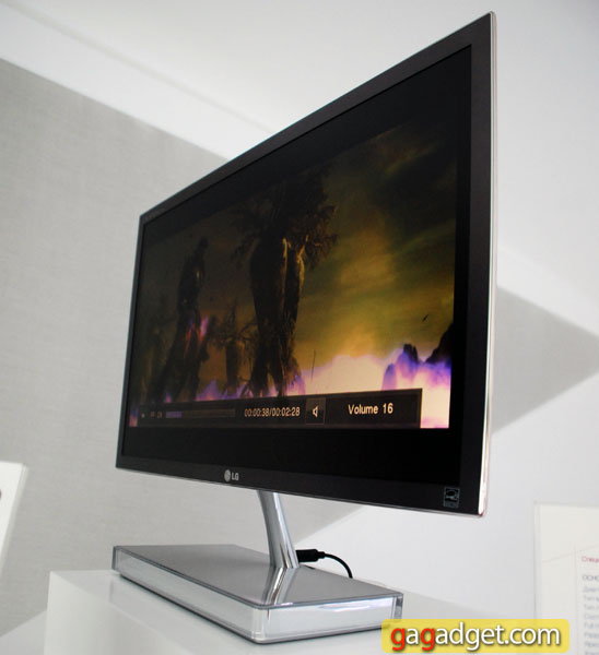 LG_E90_01.jpg