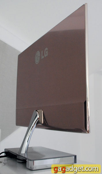 LG_E90_02.jpg