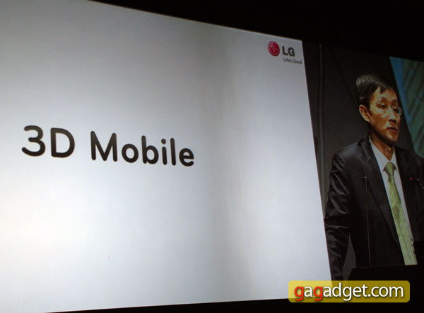 LG_MWC2011_07.jpg