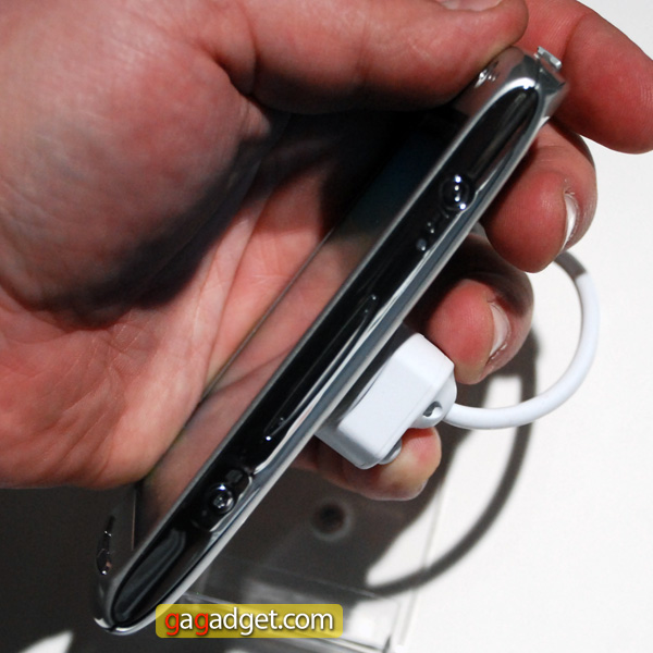 SonyEricssonNeo_03.jpg