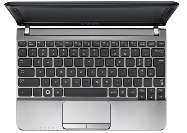 SamsungNC215S_03.jpg