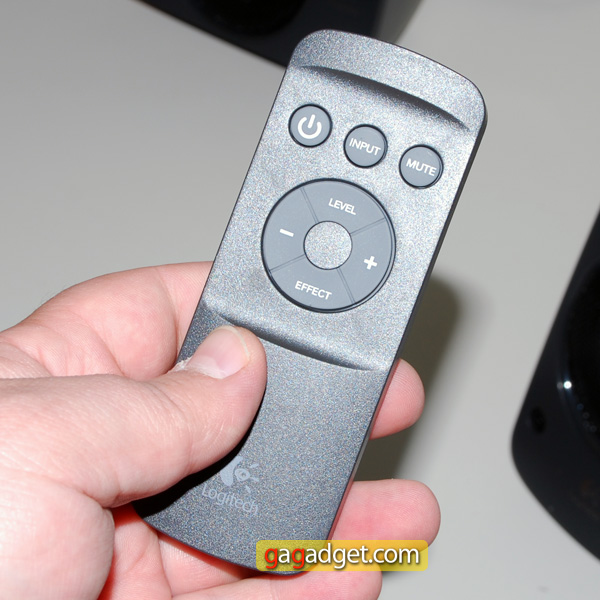 Logitech_92.jpg