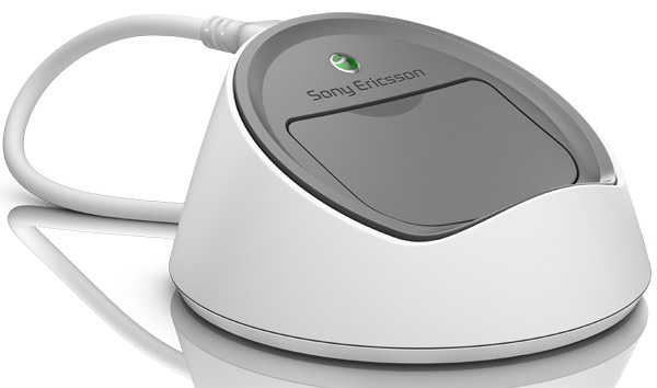 SonyEricssonLiveDock_01.jpg