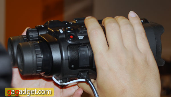 SonyDEV-5_07.jpg
