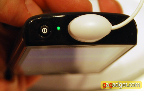 SonyEricssonXperiaMini_05.jpg