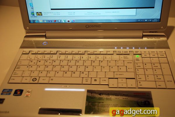 ToshibaQosmioF750_04.jpg