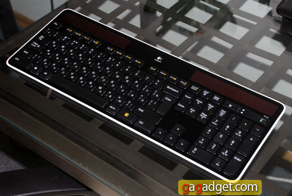LogitechK750_01.jpg