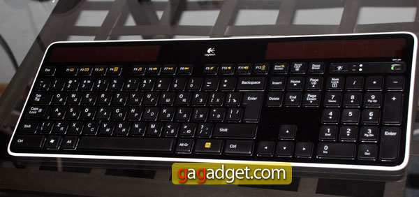 LogitechK750_02.jpg