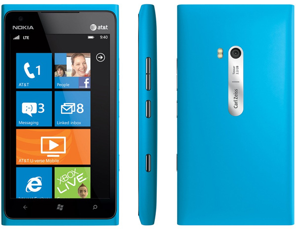 NokiaLumia900_03.jpg