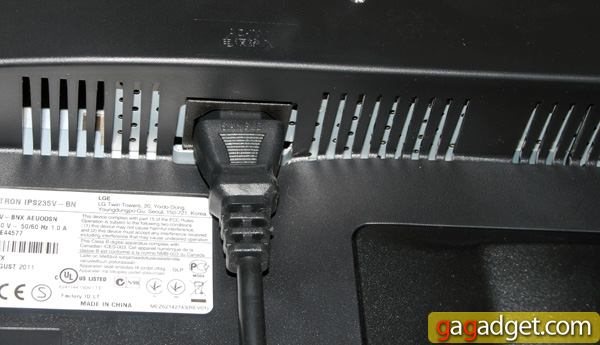 LG_IPS235V_06.jpg