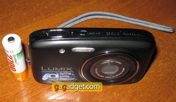 LumixS2_04.jpg