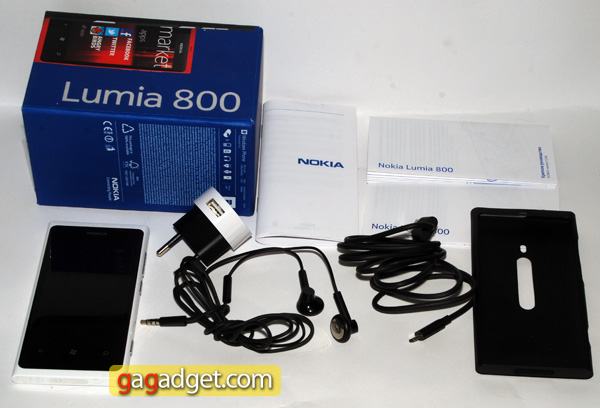 NokiaLumia800_04.jpg