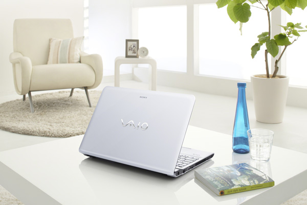 VAIO_E_10.jpg
