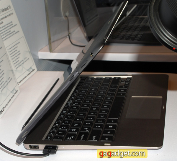 ASUS-Tablet-810-06.jpg