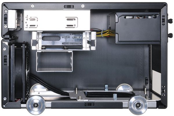 Lian_Li_PC-Q15_05_HiRes.jpg