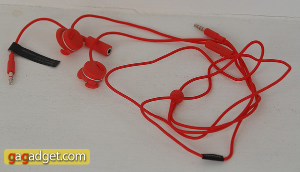 headphones.jpg