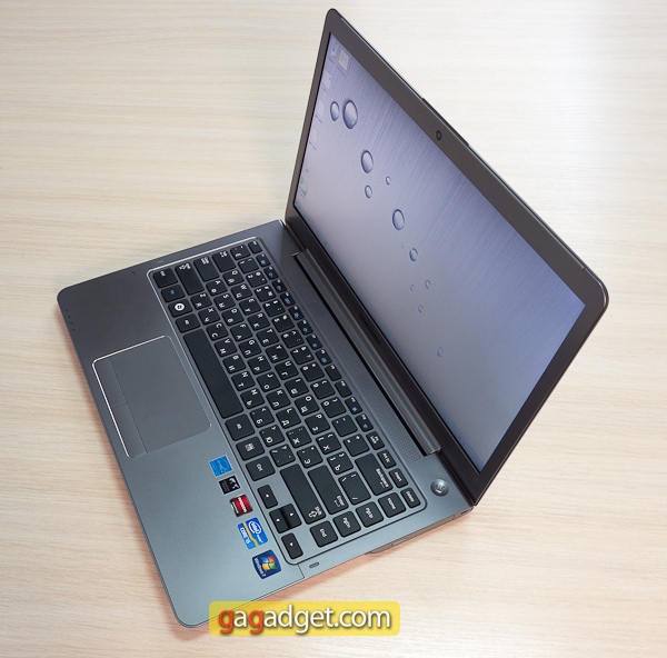 Samsung Series 5 Ultra - хорошие ноутбуки для работы, фото.