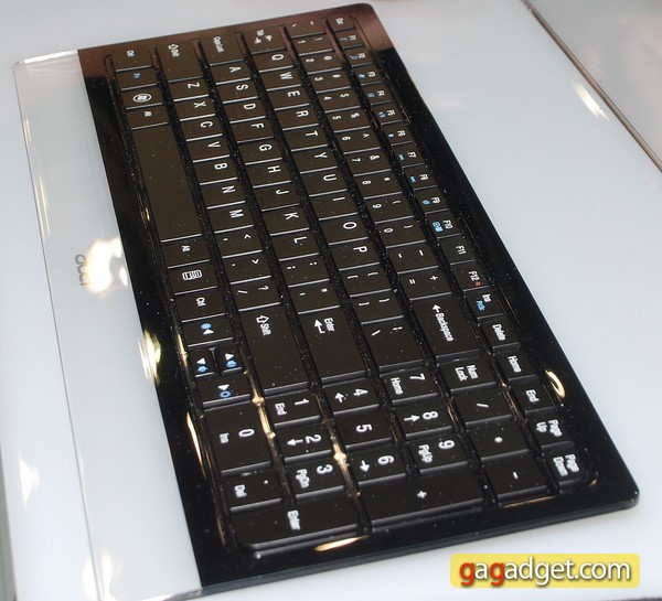 AcerAspire5600U_03.jpg