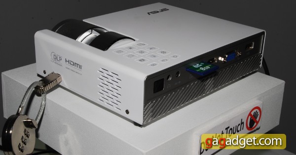 AsusB1_03.jpg