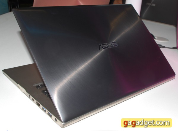 AsusZenbookPrimeUX32_04.jpg