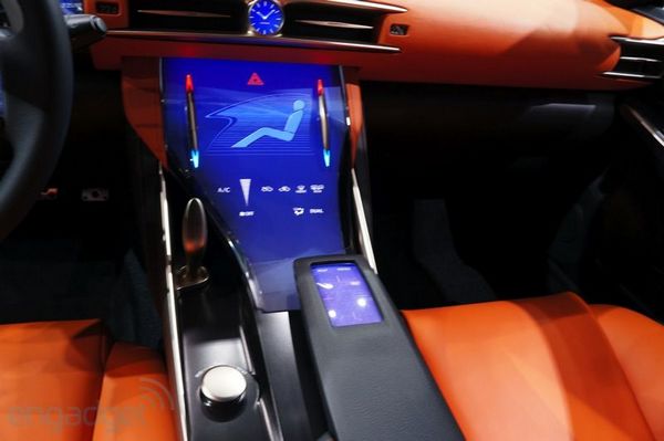 Lexus_LF-CC_3.jpg